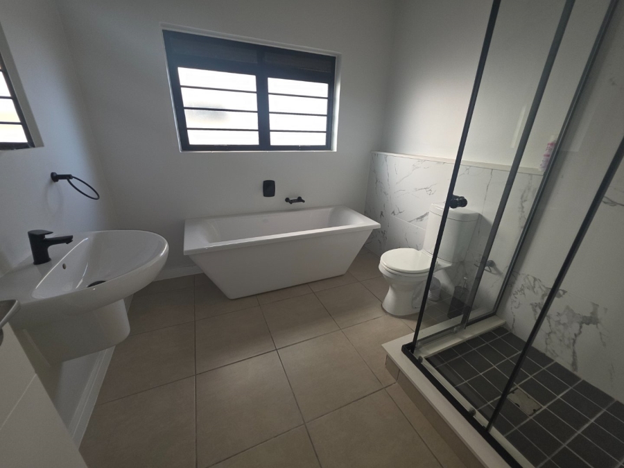 To Let 3 Bedroom Property for Rent in Sandown Western Cape